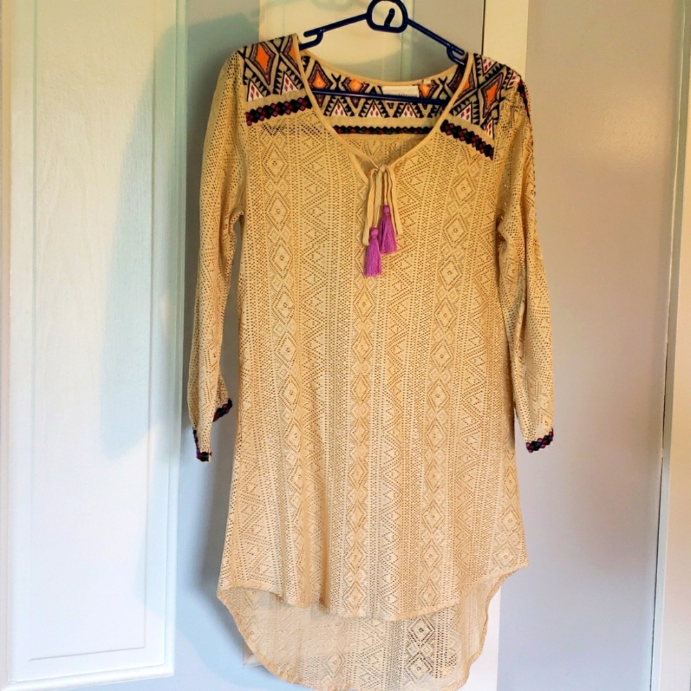 Winter Lennon Biege Color W/ Multi Color